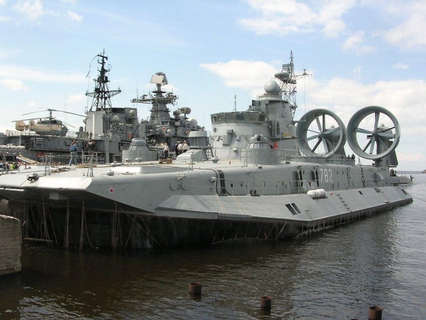 Проект 12322 ЗУБР