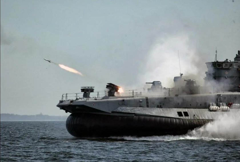 Десантный корабль Евгений Кочешков