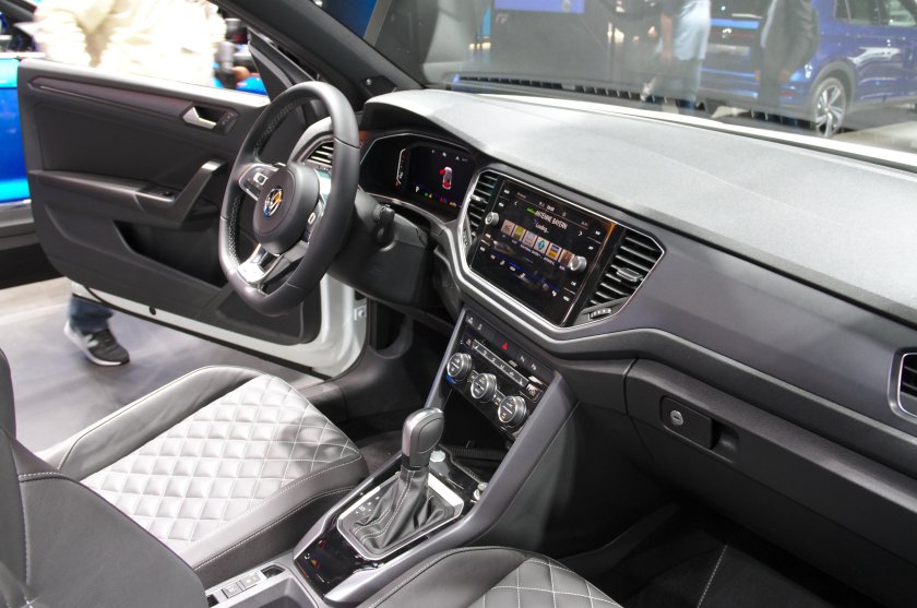 Volkswagen t-Roc салон