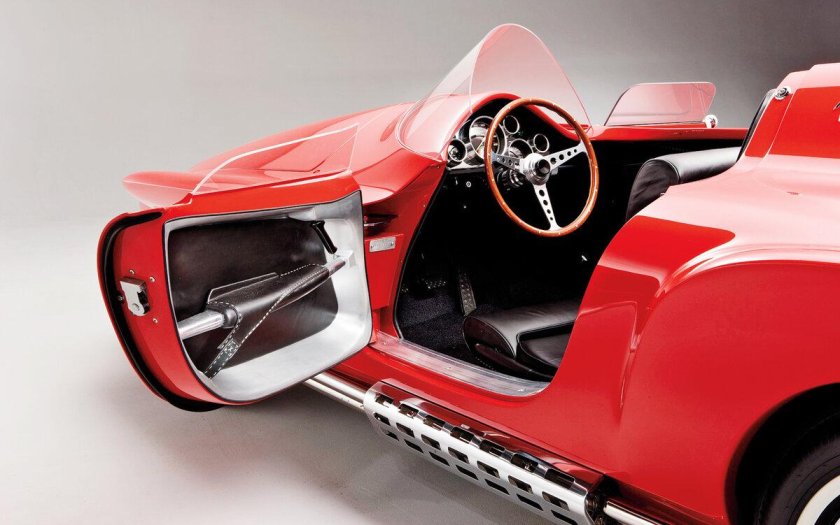 1960 Plymouth XNR Concept car