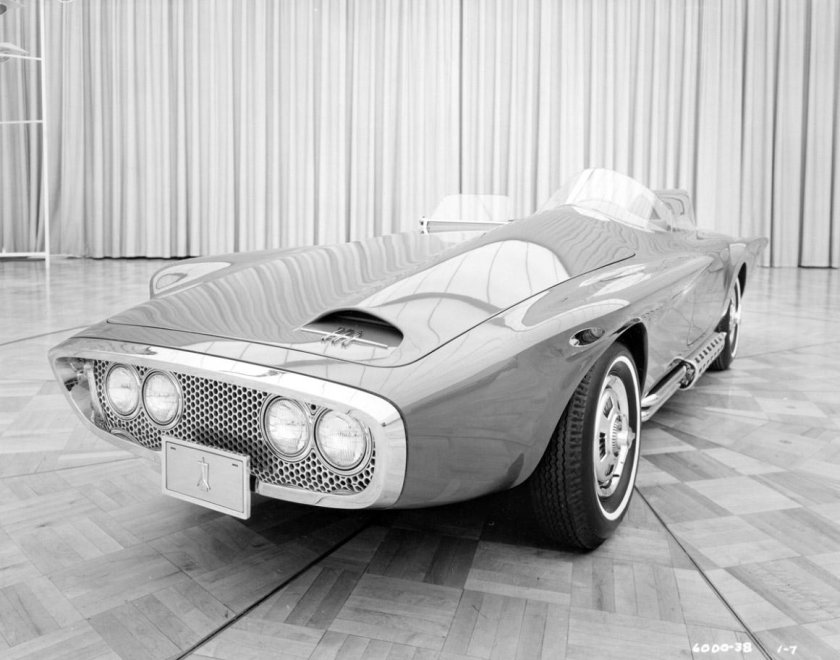 1960 Plymouth XNR Concept car