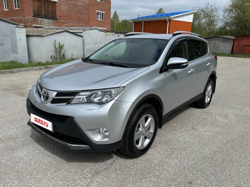 Тойота рав 4 2014 года