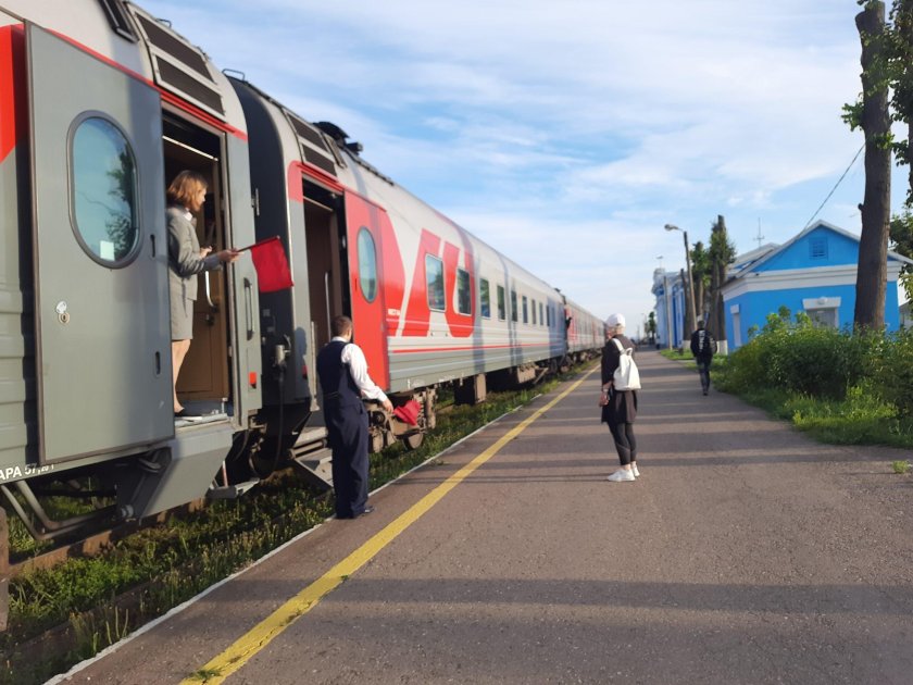 Электричка Купчино