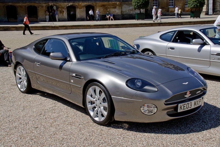 DB 7 Aston Martin 007