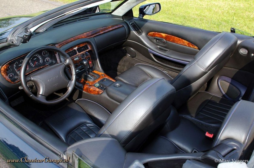 Aston Martin db7 1998