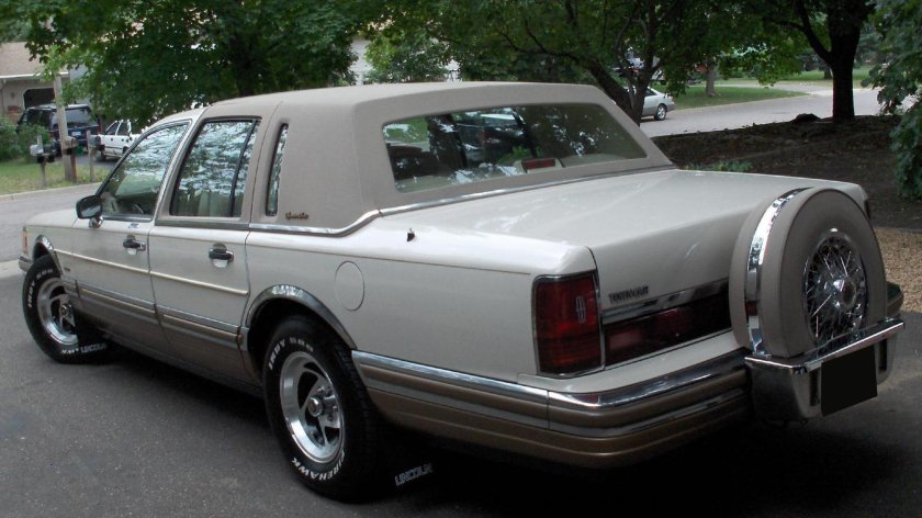 Lincoln Town car 1990