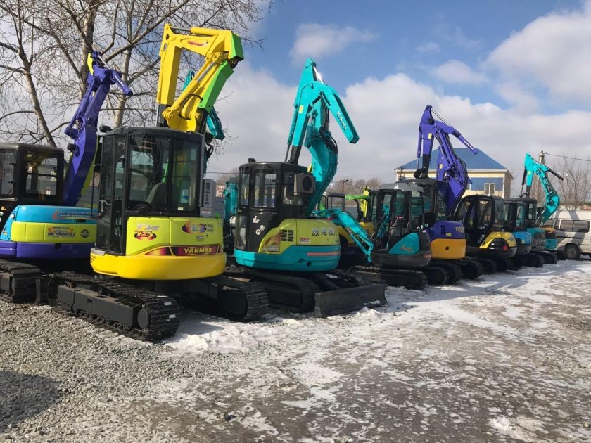 Мини экскаватор