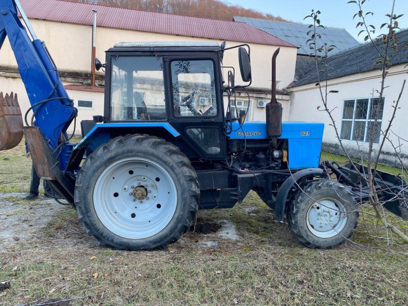 Беларус мтз 82 1
