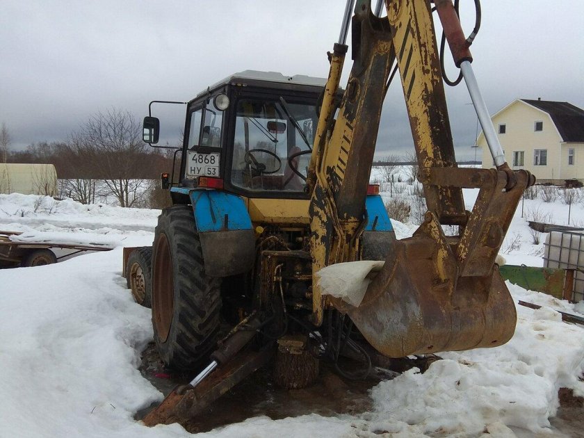 Экскаватор мтз 82