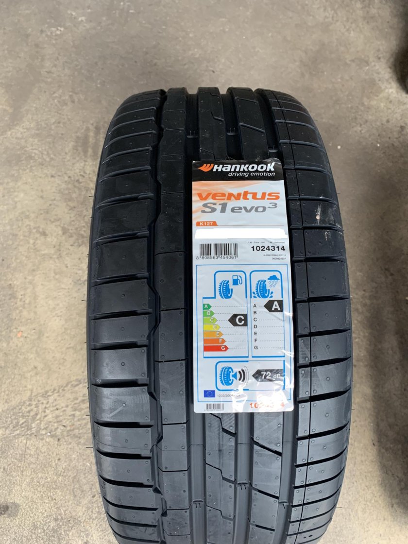 Hankook s1 EVO