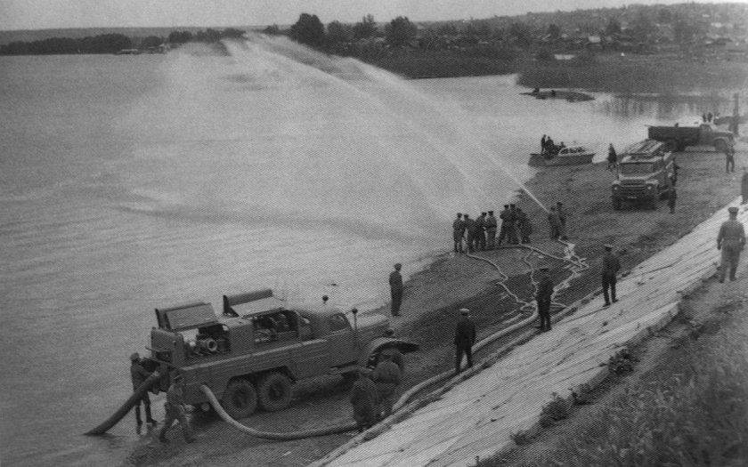 ПНС 100 ЗИЛ 157