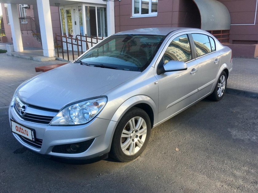 Opel Astra 2012 h Рестайлинг