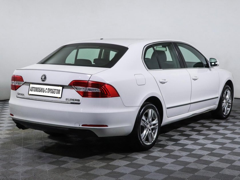 Шкода супер би2013года