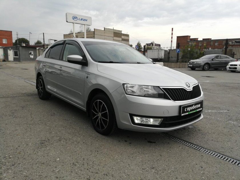 Шкода Рапид Блэк эдишн