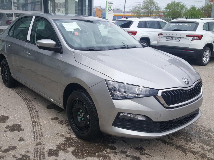 Шкода Рапид 2021 серый