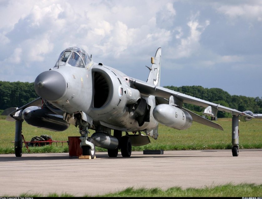 Си Харриер самолет