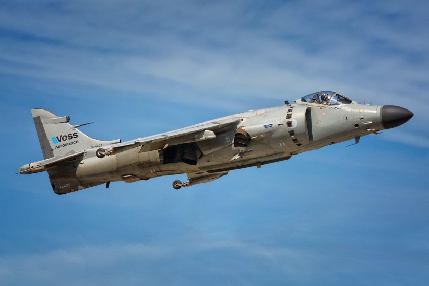 Харриер истребитель вертикального взлета