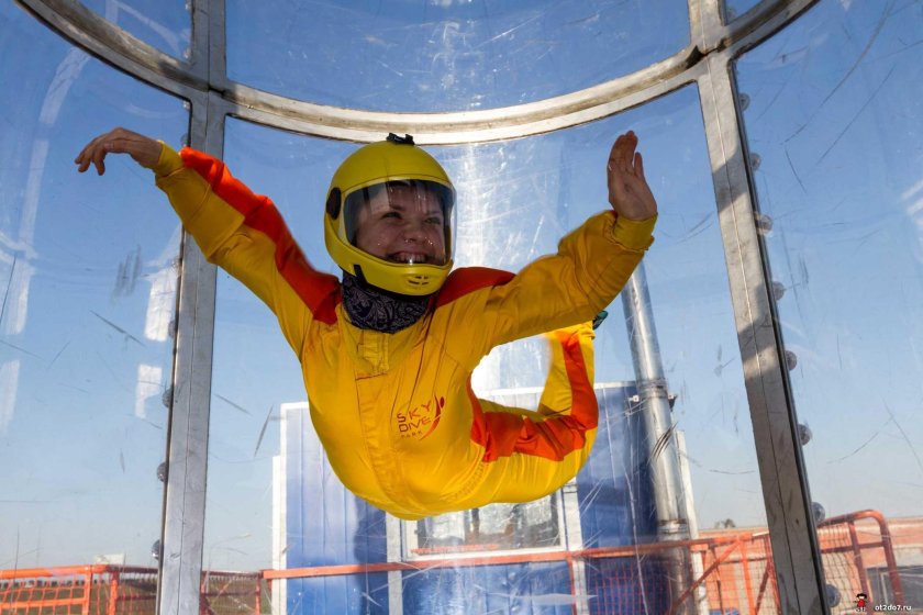 Полёт в аэротрубе