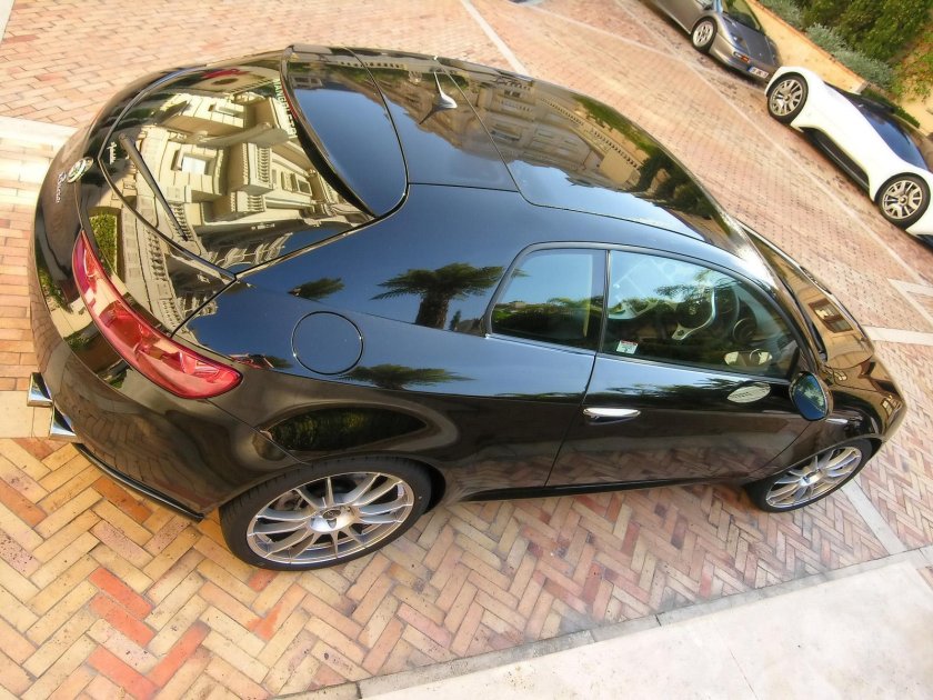 Альфа Ромео 2000 дверные проёмы