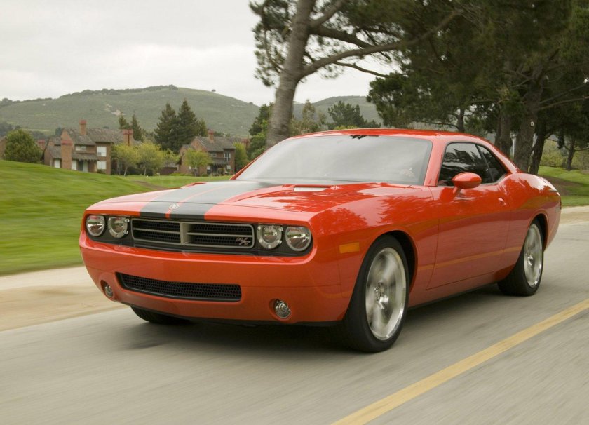 Додж Челленджер 2005