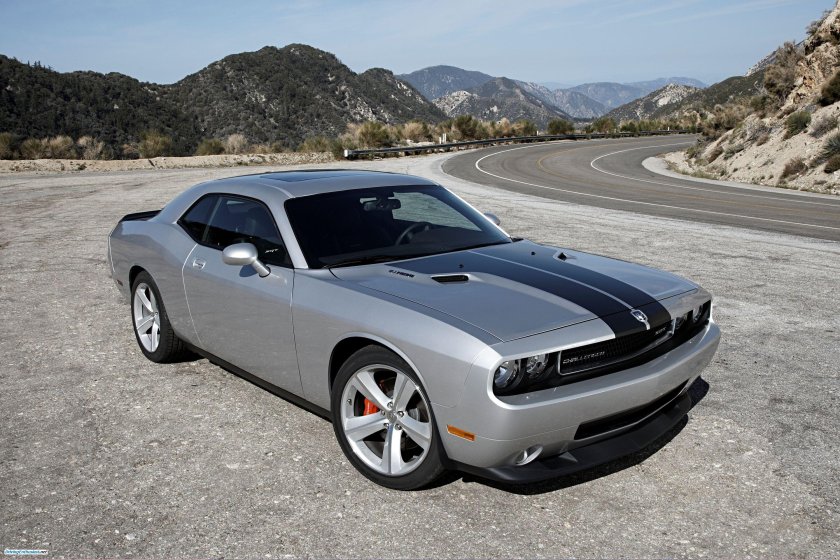 Dodge Challenger srt 2008