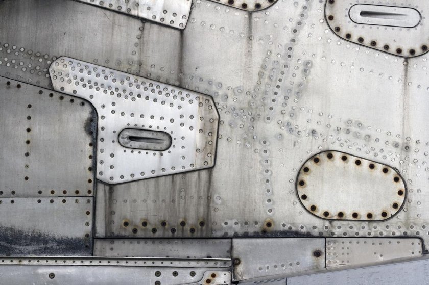 Обшивка космического корабля