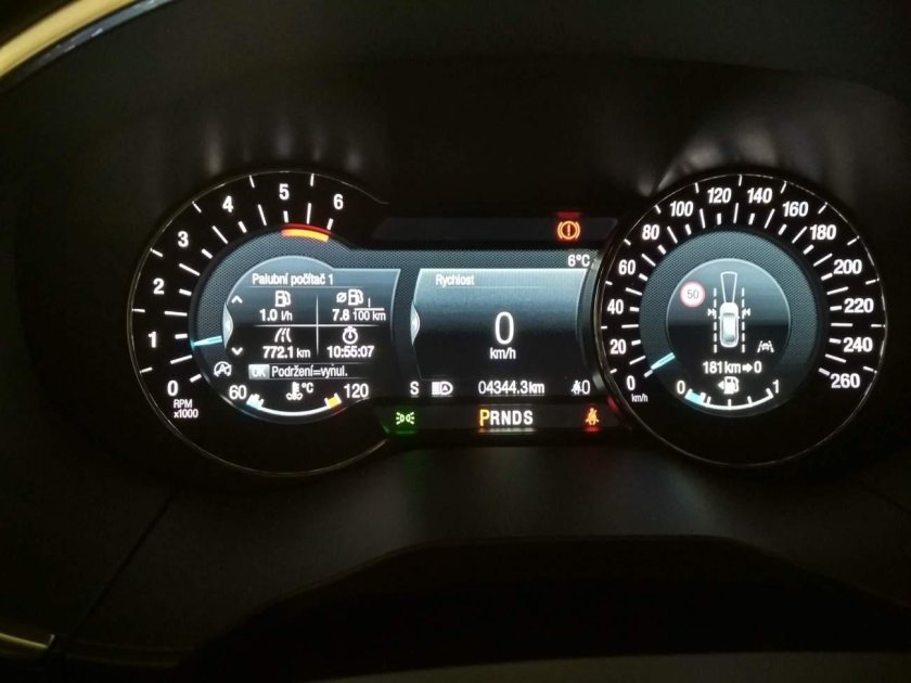 Ford Mondeo 5 приборка