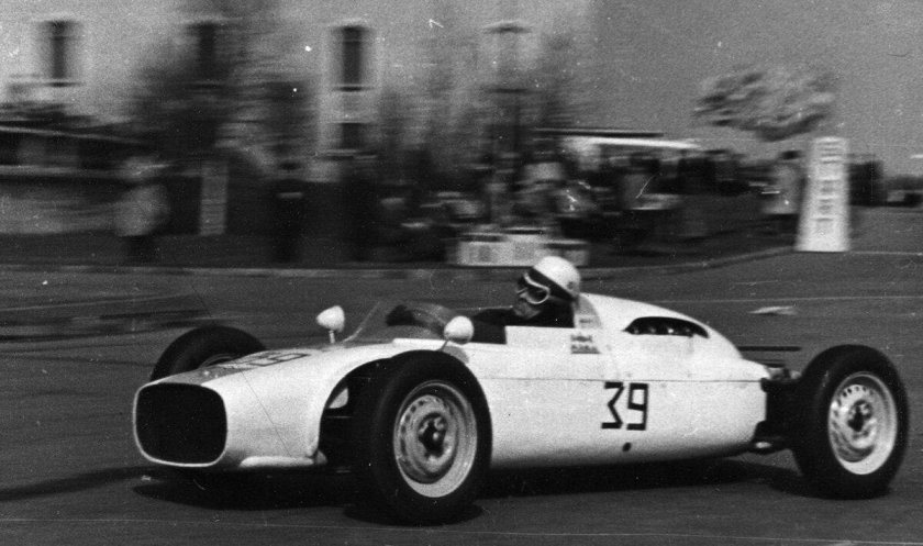 Москвич-г4 гоночный автомобиль