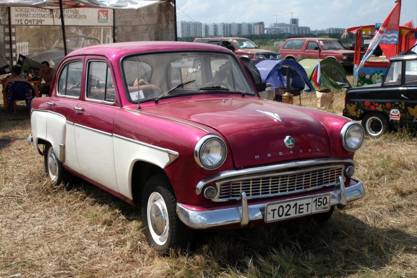 Старый Москвич 405
