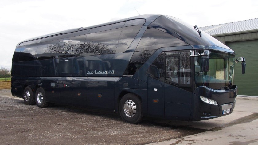 Автобус Neoplan Starliner