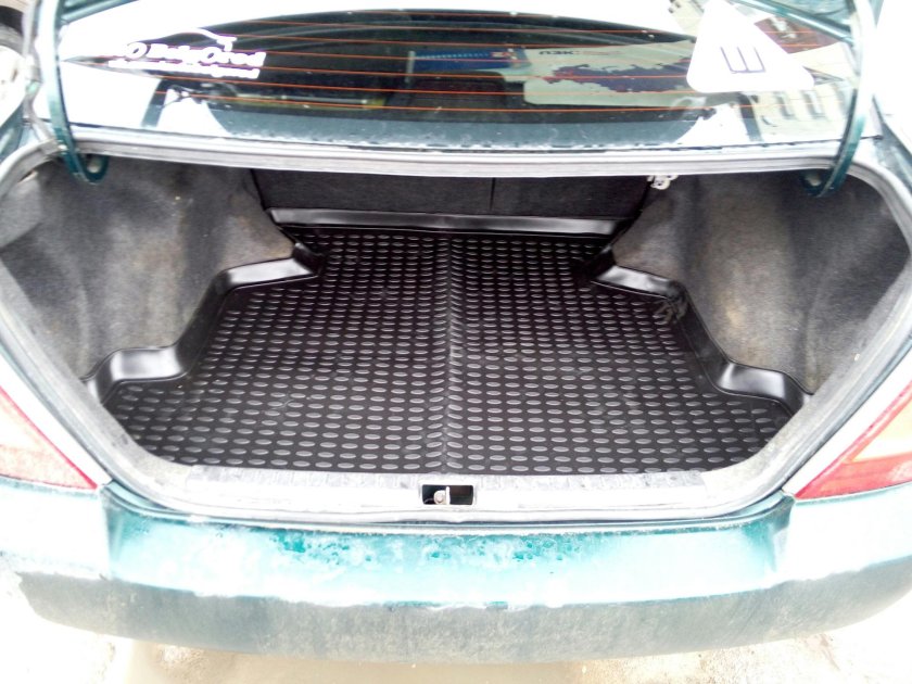 Багажник Тойота Королла 120 седан