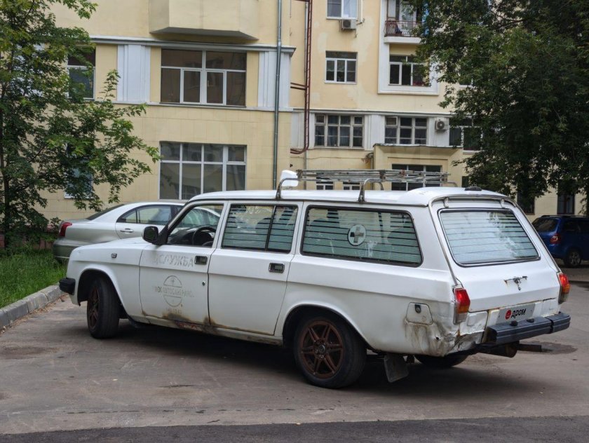 ГАЗ 24-12 универсал