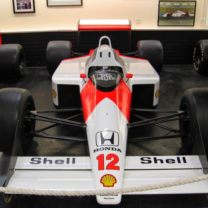 MCLAREN mp4/4