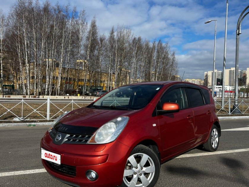 Ниссан ноут 2007