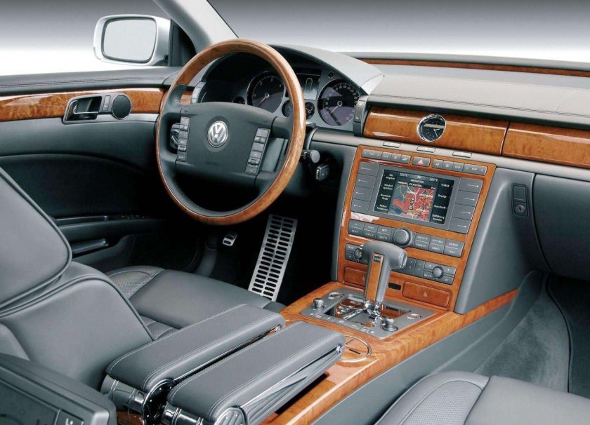 Фольксваген Фаэтон