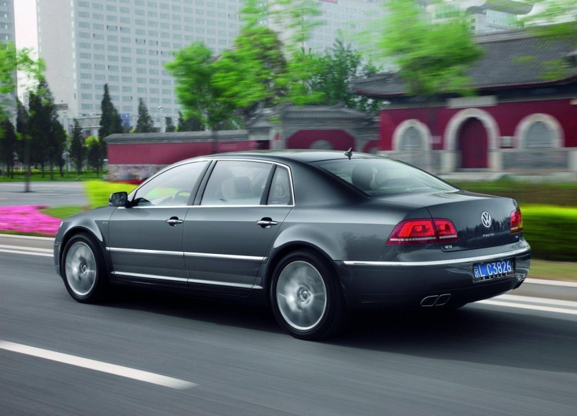 Фольксваген Фаэтон w12