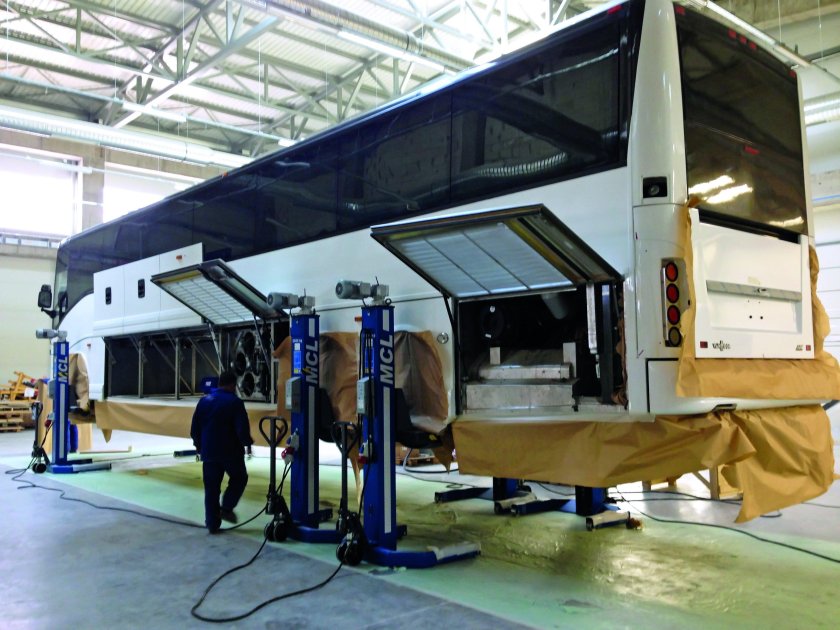 Подъемник грузовой Maha-MCL 22