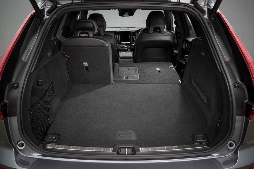 Вольво хс 60 2018