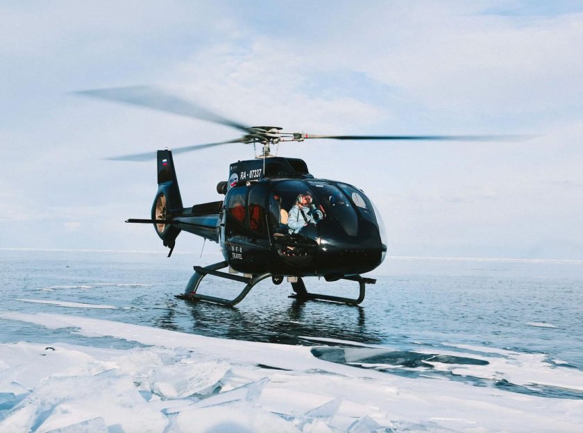 Резиденция лед на Байкале