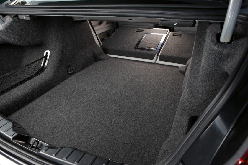 BMW f10 бажник