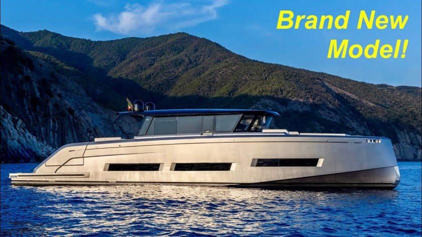 Моторная яхта