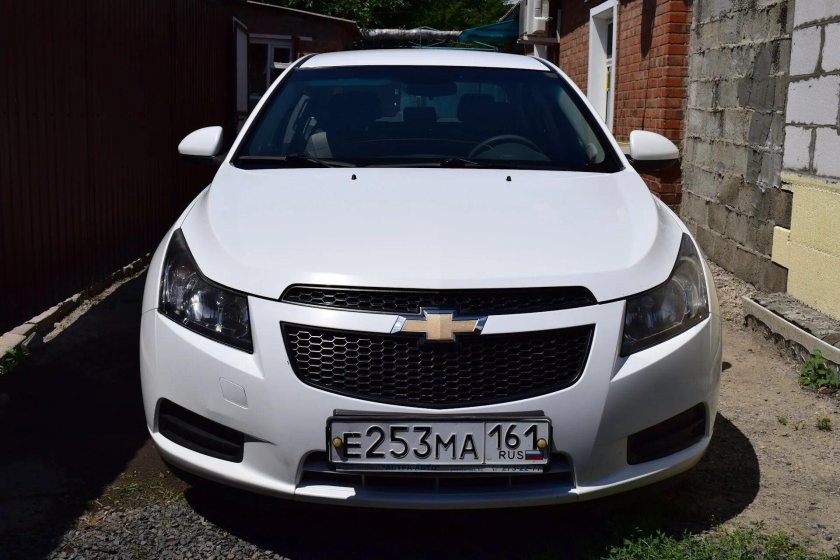 Шевроле Круз спереди