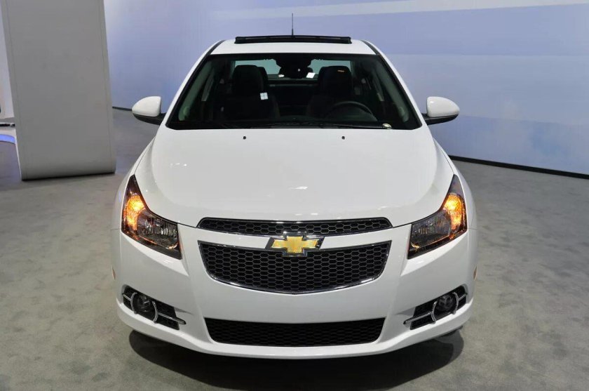Chevrolet Cruze 2015 белая