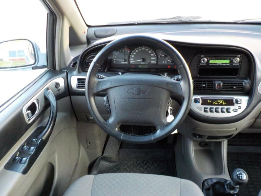 Chevrolet Rezzo 2007 салон