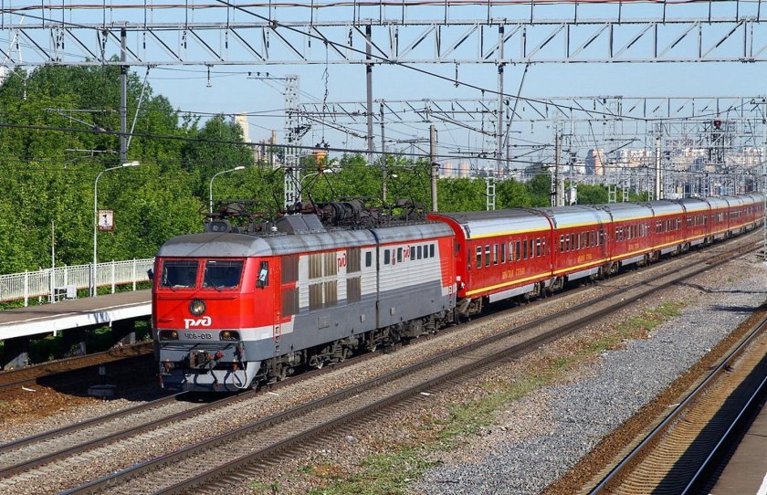 Фирменный поезд Москва Санкт-Петербург красная стрела