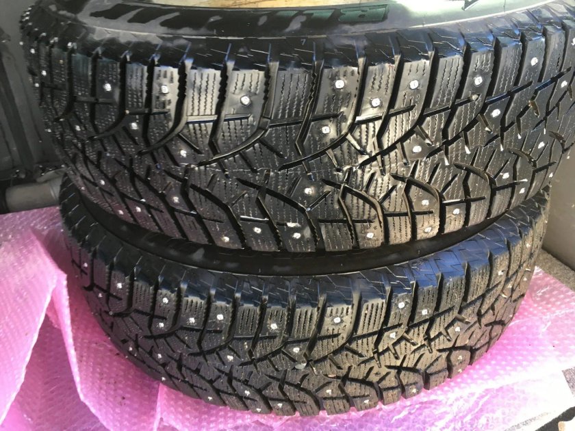 Bridgestone Spike-02