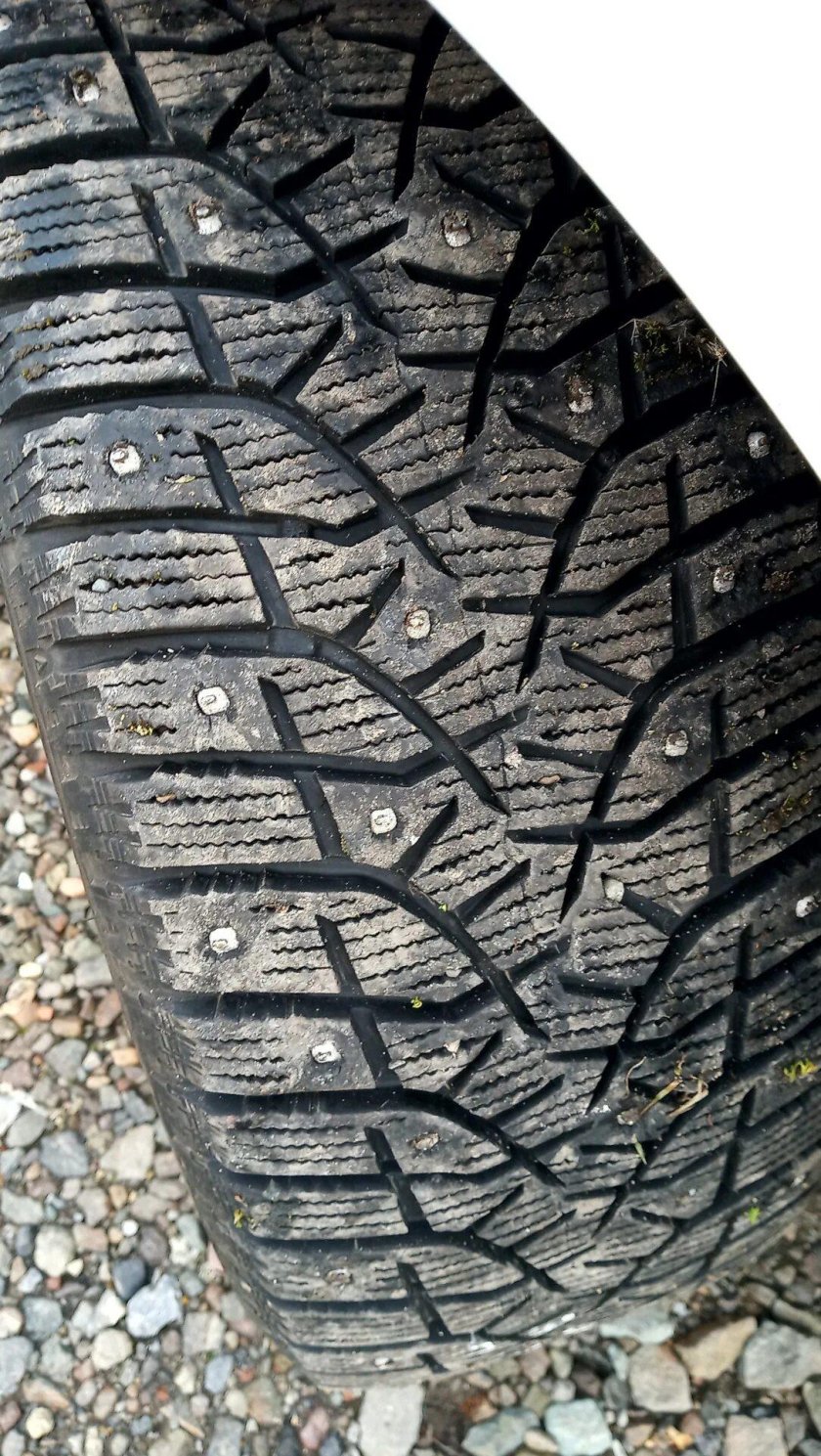 Bridgestone Spike-02