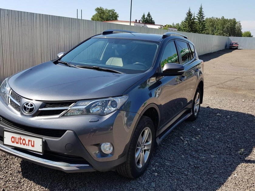 Toyota rav4 серый
