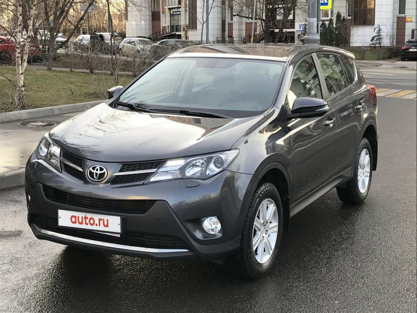 Toyota rav4 серый