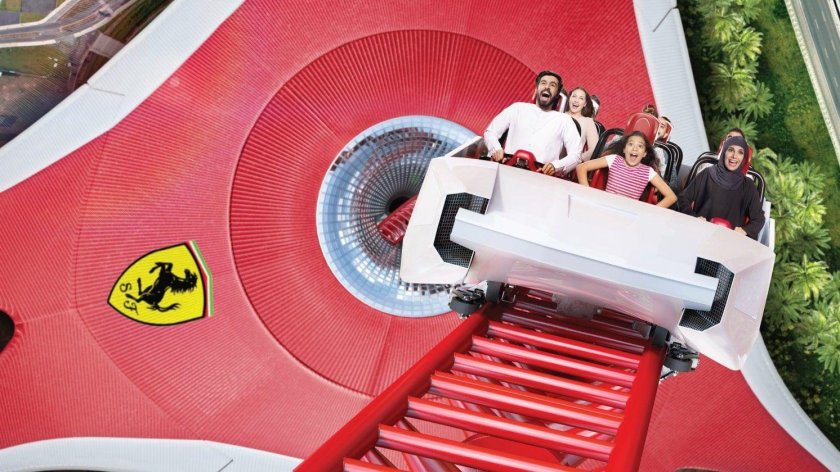 Парк развлечений Ferrari World в Абу-Даби